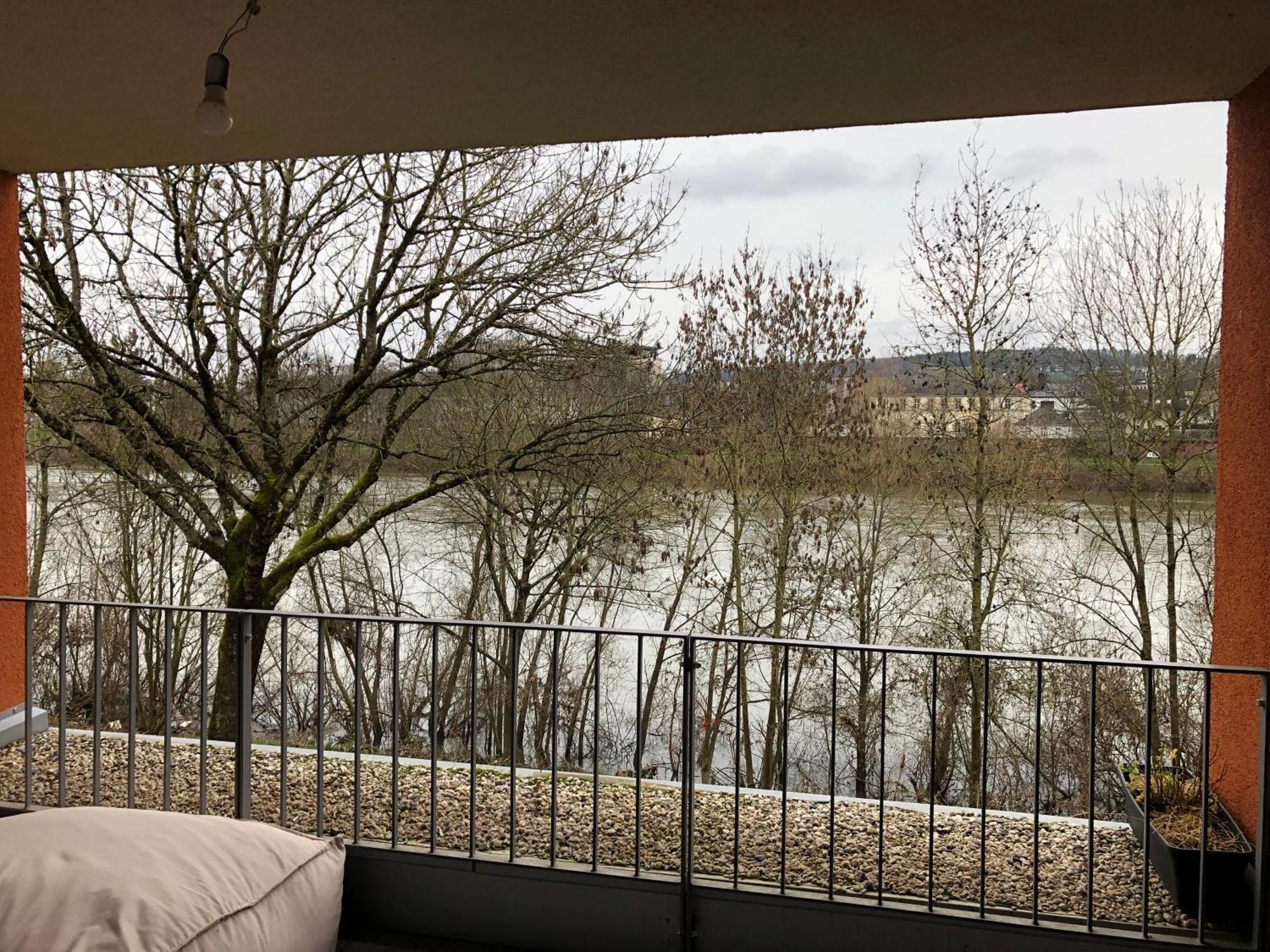 Schickes Apartment Mit Moselblick Trier Luaran gambar